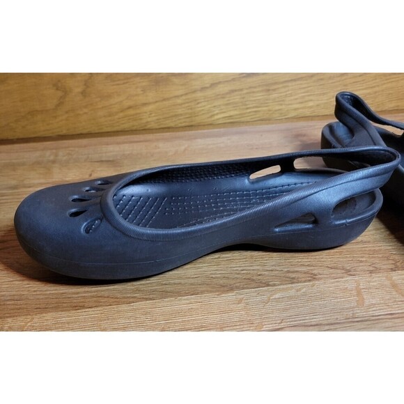 Crocs WOMEN’S KADEE FLAT - Picture 4 of 9